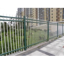 公路隔離柵道路防護(hù)網(wǎng)公園雙邊護(hù)欄網(wǎng)工地框架?chē)鷻诰W(wǎng)