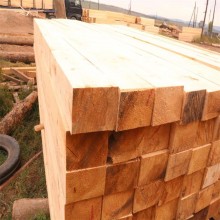 重慶建筑木方廠家 樟子松、白松口料木方條 多種規(guī)格可做